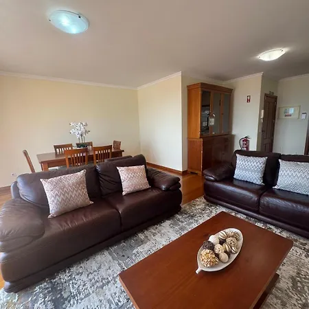 Lobos Bay Holidays * Камара-де-Лобуш